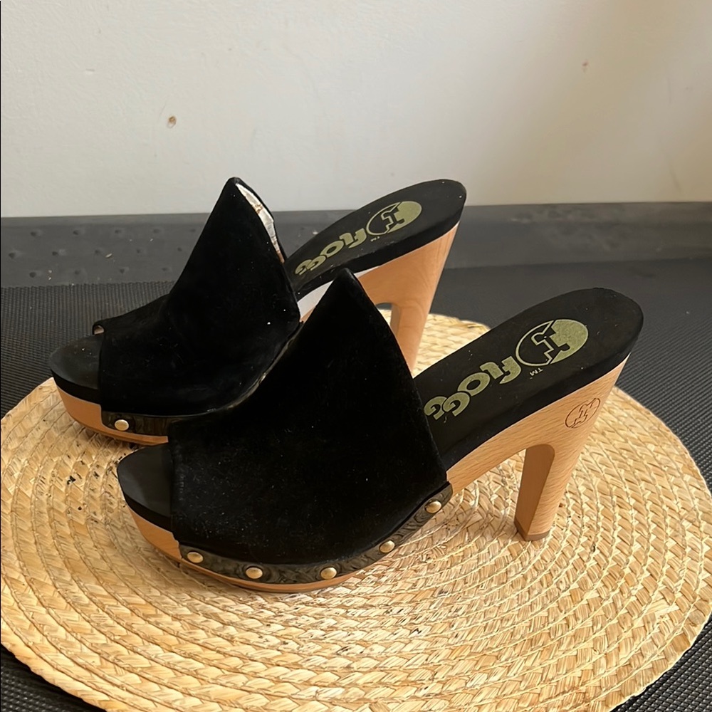Frogg leather Suede Upper Black and Tan Heeled Clogs Size 7